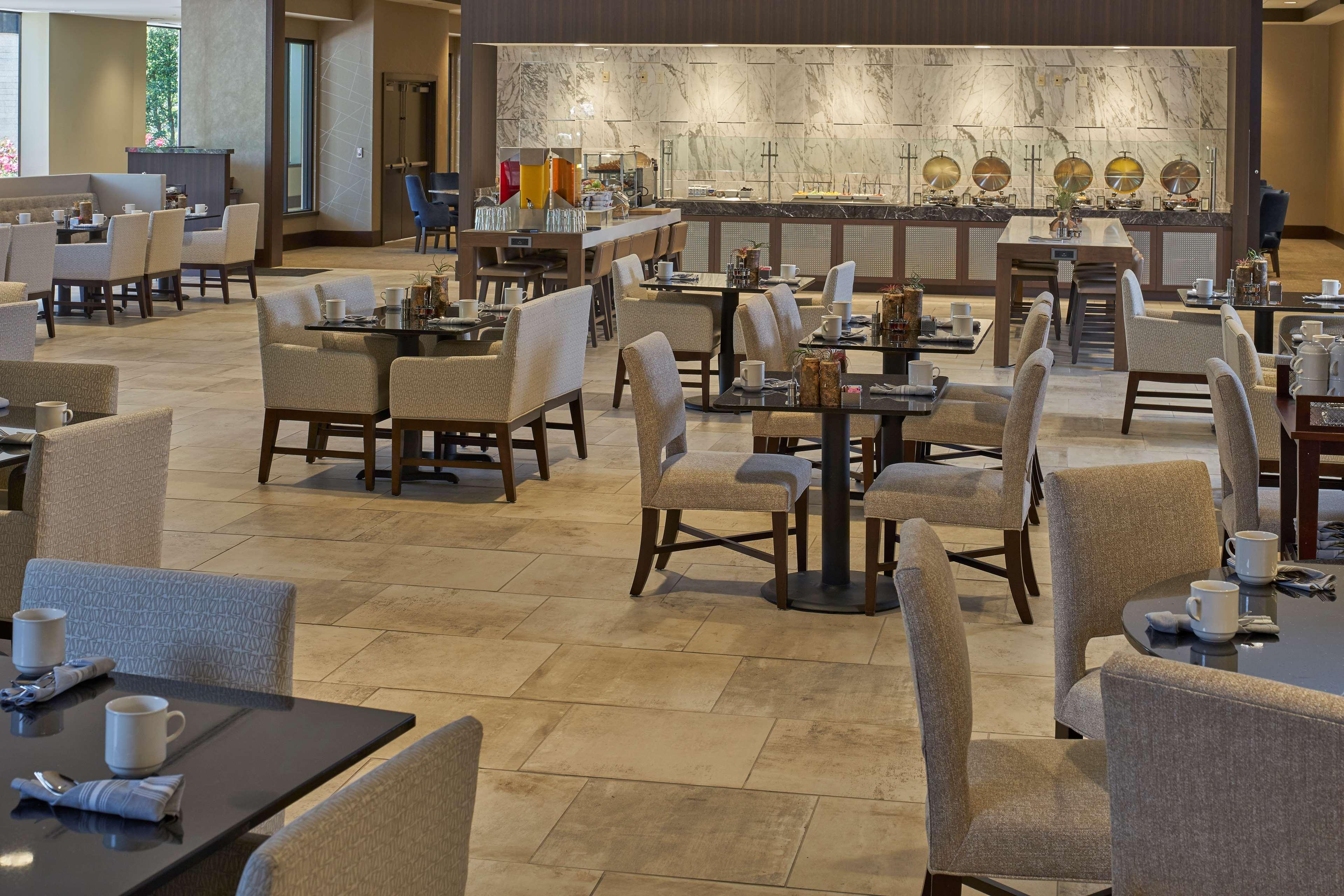 Hilton Raleigh North Hills Hotel Eksteriør billede