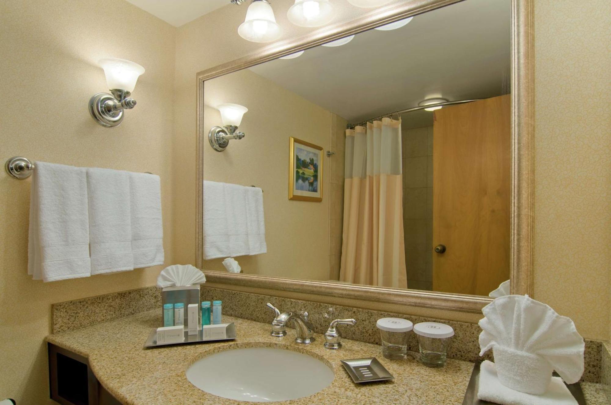 Hilton Raleigh North Hills Hotel Eksteriør billede
